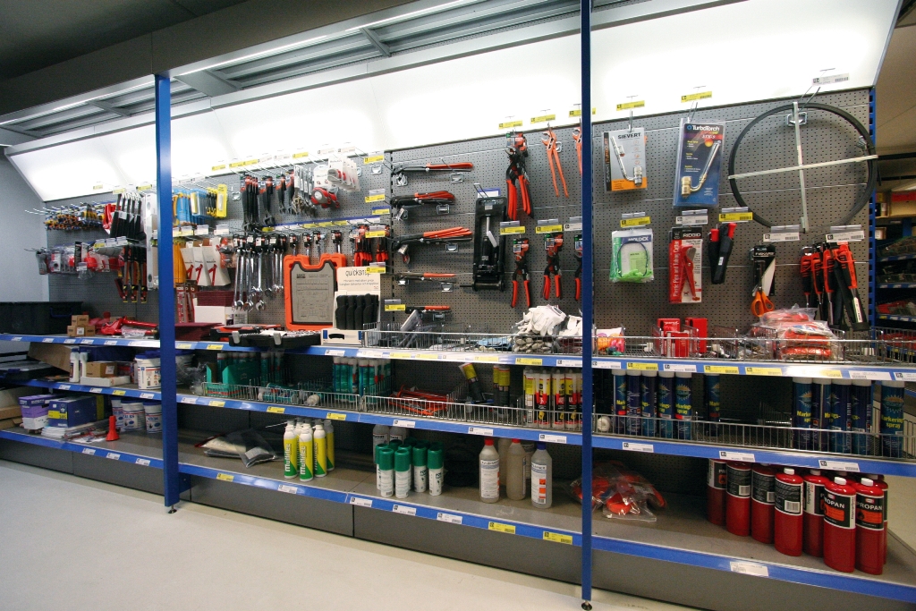 magasin de bricolage